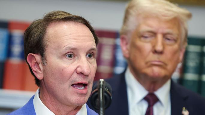 TRUMP, GRÖNLAND'A ÖZEL TEMSİLCİ ATADI 