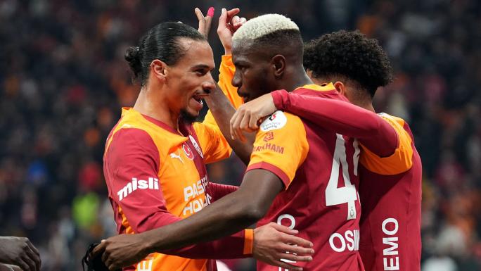 GALATASARAY LİGİN İLK YARISINI LİDER TAMAMLADI 