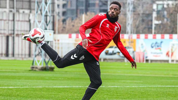 SAMSUNSPOR, MUSABA HAKKINDA DİSİPLİN SORUŞTURMASI BAŞLATTI 
