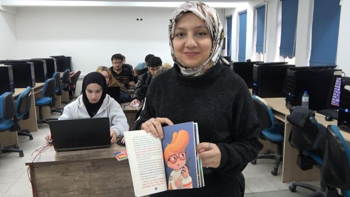 HAYAT HİKÂYESİYLE ÖRNEK OLUYOR, GELECEĞİN TASARIMCILARINI YETİŞTİRİYOR 