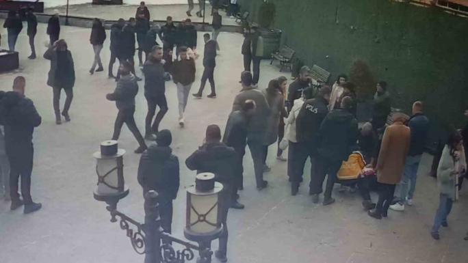 KARS’TA MEYDAN MUHABERESİ GİBİ KAVGA: 7 KİŞİ YARALANDI 