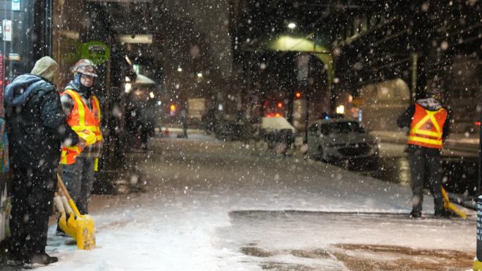 NEW YORK VE NEW JERSEY'İ KAR FIRTINASI VURDU, ACİL DURUM İLAN EDİLDİ 