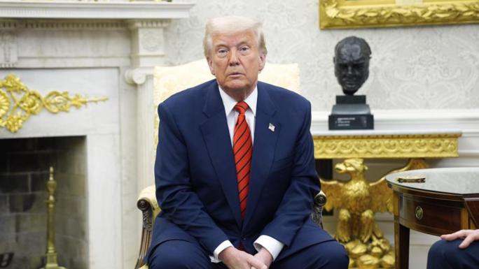 TRUMP: &QUOT;PUTİN İLE ÇOK VERİMLİ BİR TELEFON GÖRÜŞMESİ YAPTIM&QUOT; 