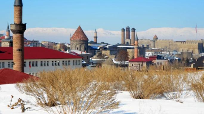 FRANSIZLARIN 1922 PETROL PLANI: ERZURUM NEDEN İLK HEDEF? 