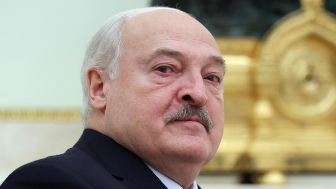 BELARUS DEVLET BAŞKANI LUKAŞENKO’DAN 22 MAHKUMA AF