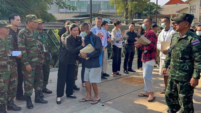 TAYLAND, ATEŞKES KAPSAMINDA 18 KAMBOÇYALI ASKERİ SERBEST BIRAKTI