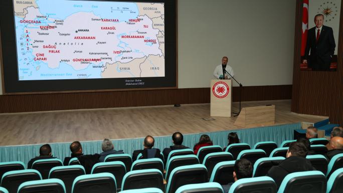 VETERİNER FAKÜLTESİNDEN KOYUN VE KEÇİ BESİCİLERİNİ BİLGİLENDİRME TOPLANTISI