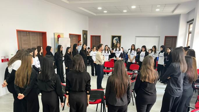 YOZGAT’TA ‘ KORO VE ORKESTRA EĞİTİM ÇALIŞTAYINDA‘  KARDEŞLİK BULUŞMASI