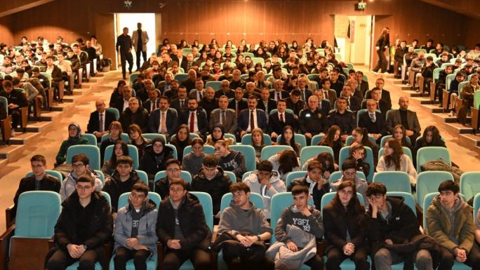 MİLLİ ŞAİRİMİZ AKİF YOZGAT’TA DÜZENLENEN ETKİNLİKLERLE ANILDI