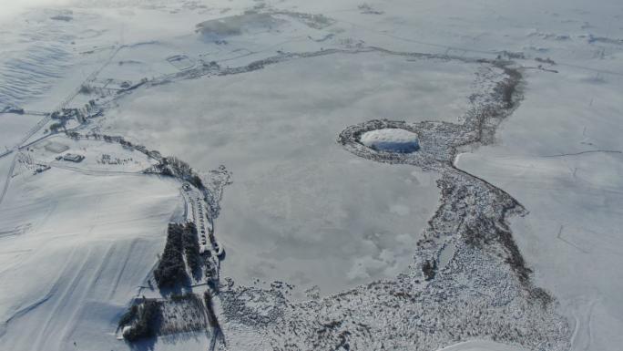 TERMOMETRELER EKSİ 21’İ GÖSTERDİ, HAFİK GÖLÜ TAMAMEN DONDU