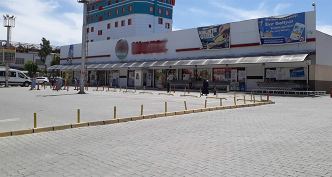 Siirt'te çalışanların bir bölümünün koronavirüs testi pozitif çıkan market kapatıldı
