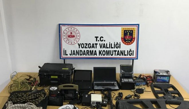 SARAYKENT’TE KAÇAK KAZI YAPAN 2 KİŞİYE GÖZALTI