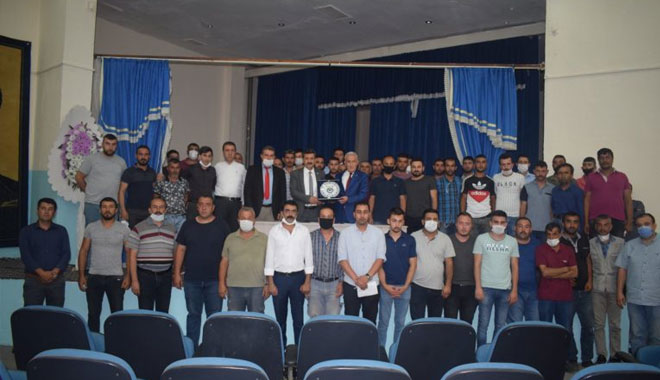 YERKÖY'DE BELEDİYE İŞÇİSİNİ SEVİNDİREN %12 ZAMLI SÖZLEŞME