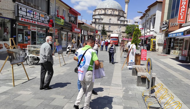 15 TEMMUZ AÇIK HAVA FOTOĞRAF SERGİSİ İLGİYLE İZLENİYOR