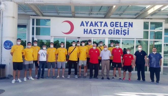 SORGUN BELEDİYESPORLU VOLEYBOLCULARA COVİD 19 TESTİ 