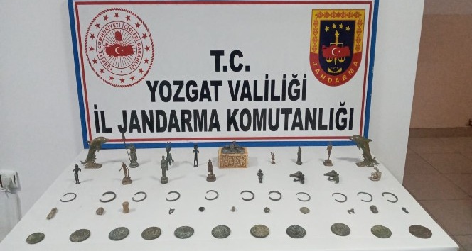 YOZGAT’TA YAKALANAN 4 TARİHİ ESER KAÇAKCISI TUTUKLANDI