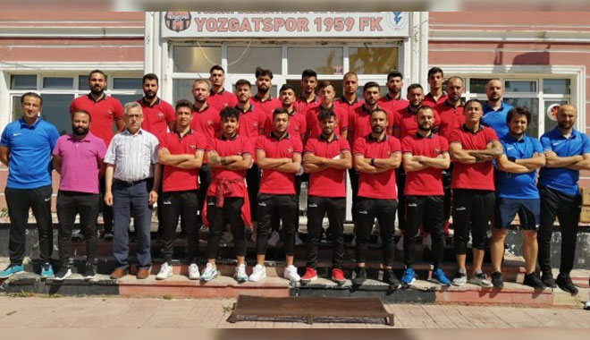 YOZGATSPOR 1959 FK DEPLASMANA 14 FUTBOLCUSU İLE GİDİYOR