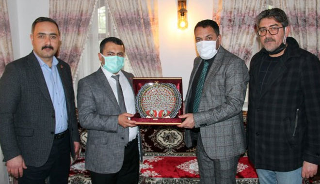 MHP’Lİ 2 BAŞKAN AKDAĞMADENİ İLÇESİNDE BULUŞTU