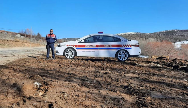 YOL KENARLARINA YENİ TİP JANDARMA TRAFİK MAKET OTOLARI