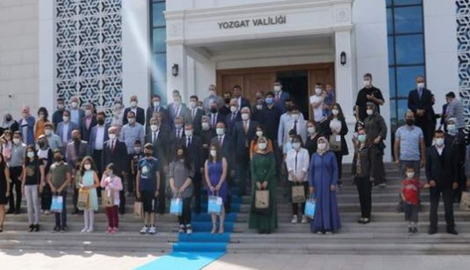 ‘OkuYoz ‘ PROJESİNDEN ÖDÜL YAĞMURU