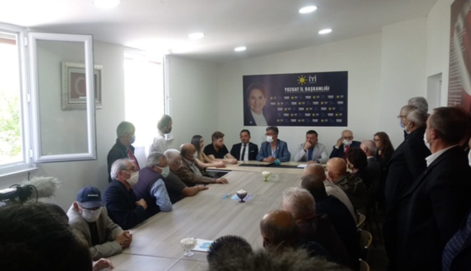 PROF.DR.TANER DEMİRERE İYİ PARTİDE İYİ KARŞILAMA