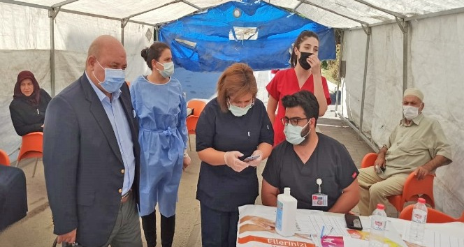 YERKÖYDE RANDEVUSUZ COVİD 19 MOBİL AŞI STANDI