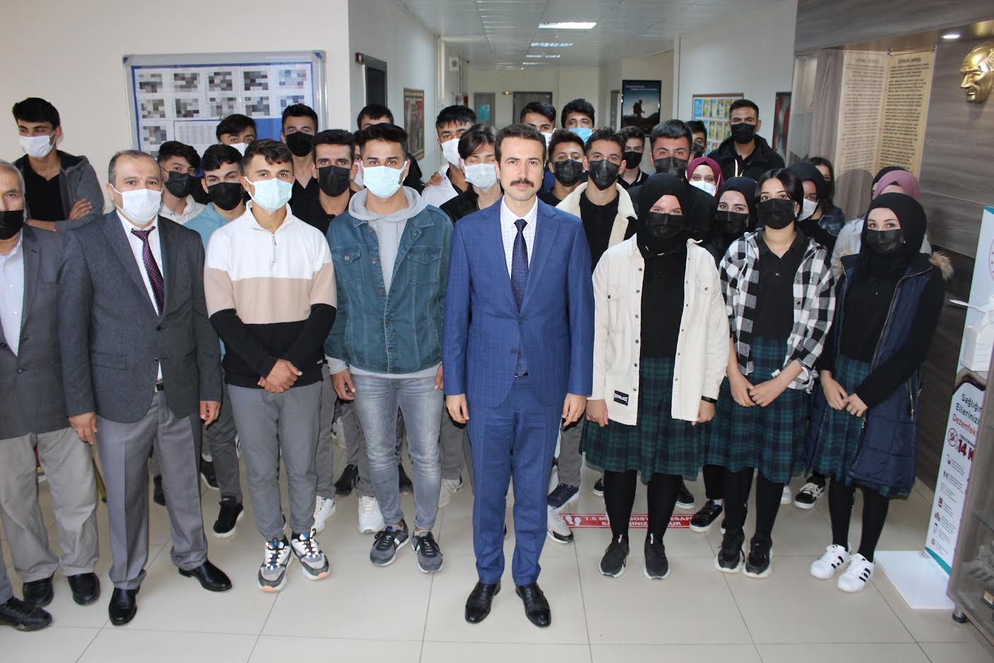SARAYKENT ANADOLU LİSESİ ÖĞRENCİLERİNİN TAMAMI AŞILANDI