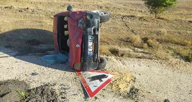 SORGUN YOLUNDA TRAFİK KAZASI.. SÜRÜCÜSÜ CANVERDİ