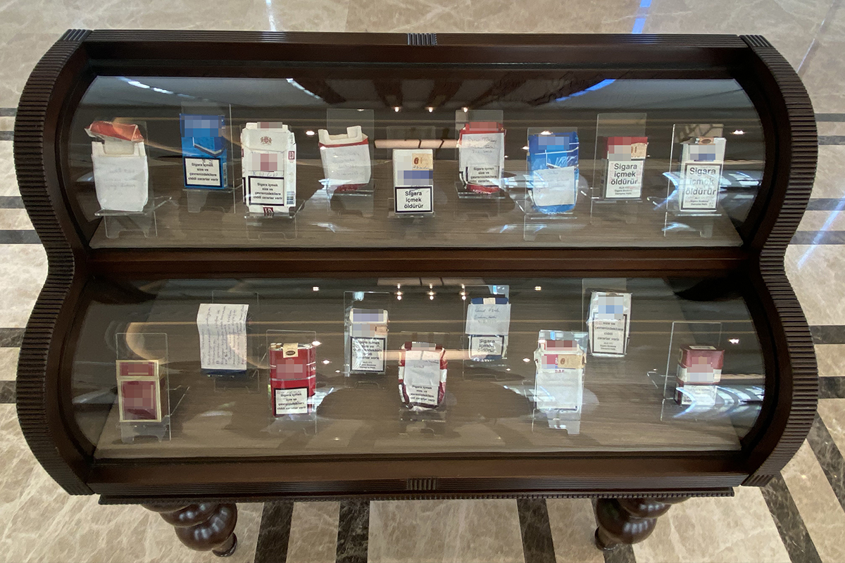Cumhurbaşkanı Erdoğan’ın sigarayla mücadelede topladığı sigara paketleri bu sergide