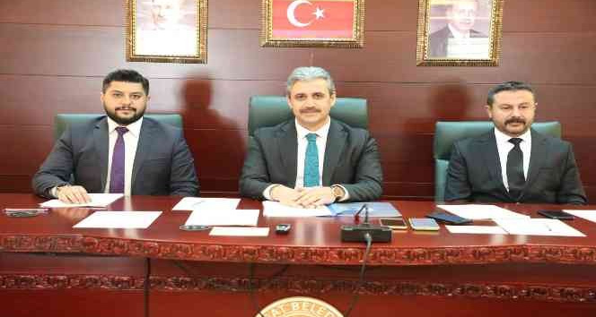 DOLMUŞ ZAMMI.DOLMUŞCULAR SÜBVANSE EDİLEREK DURDURULDU
