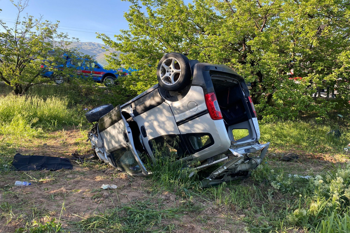 Malatya’da feci kaza: 2’si bebek 3 ölü, 3 yaralı