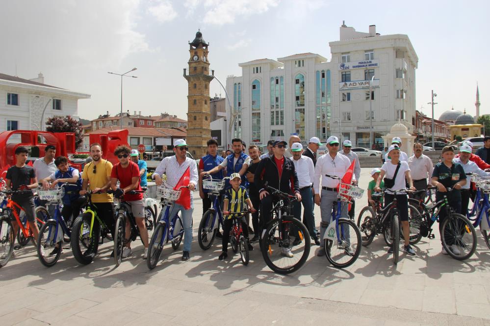 YOZGATTA DÜZENLENEN BİSİKLET TURUNA YOĞUN İLGİ