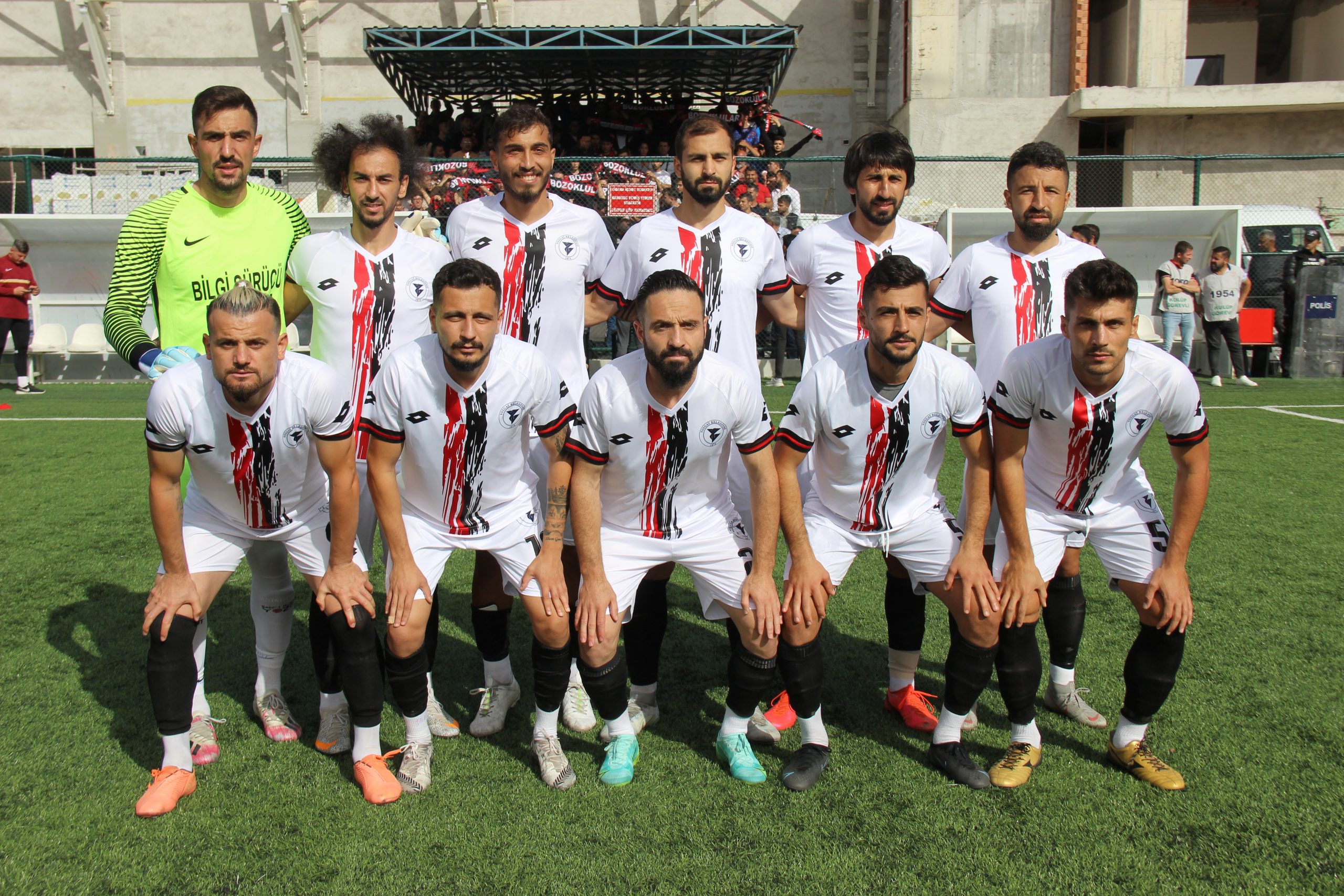 YOZGAT BELEDİYESİ BOZOKSPOR TARAFTARLARINDA GALİBİYET SEVİNCİ