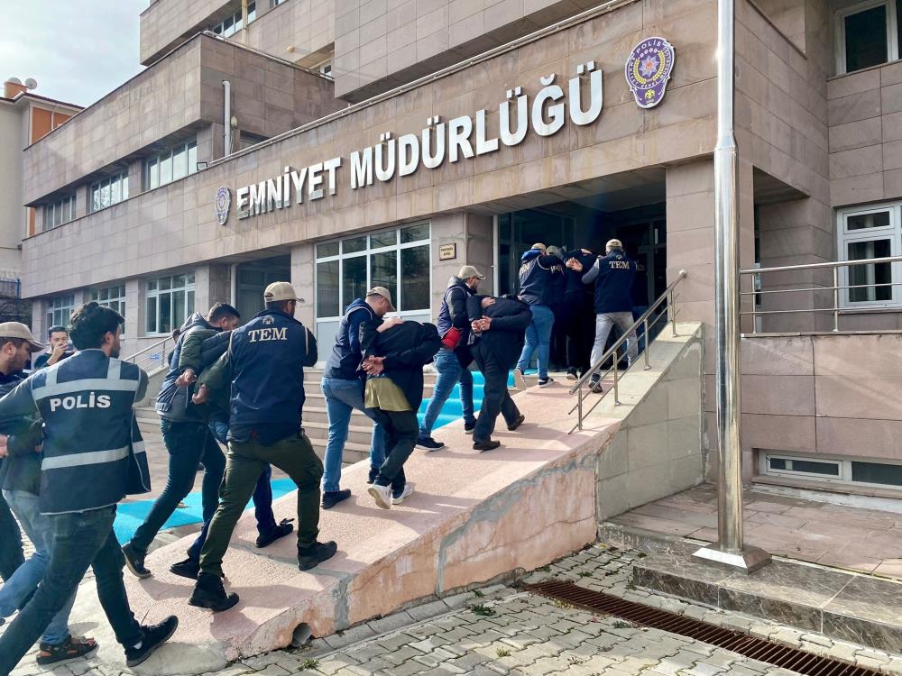 DEAŞ OPERASYONUNDA YAKALANAN 7 YABANCI ŞÜPHELİ TUTUKLANDI