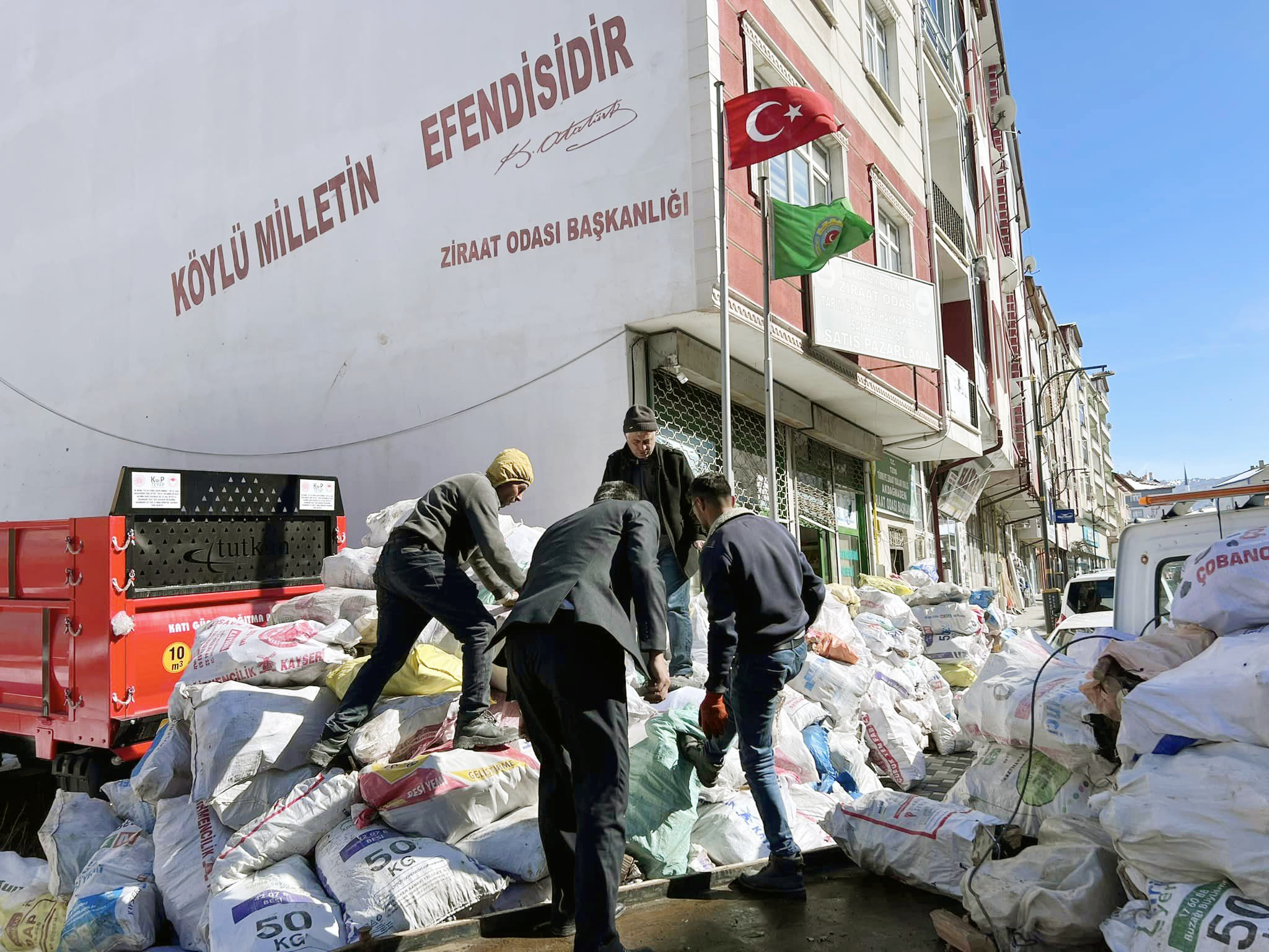 AKDAĞMADENİNDEN DEPREM BÖLGESİNE YAKACAK YARDIMI
