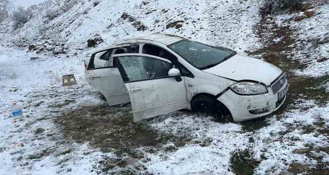 YOZGAT’TA OTOMOBİL ŞARAMPOLE YUVARLANDI: 5 YARALI