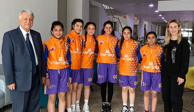 YOZGAT’IN KÖY BASKET TAKIMI GURUP MÜSABALARINDA 3.OLDU