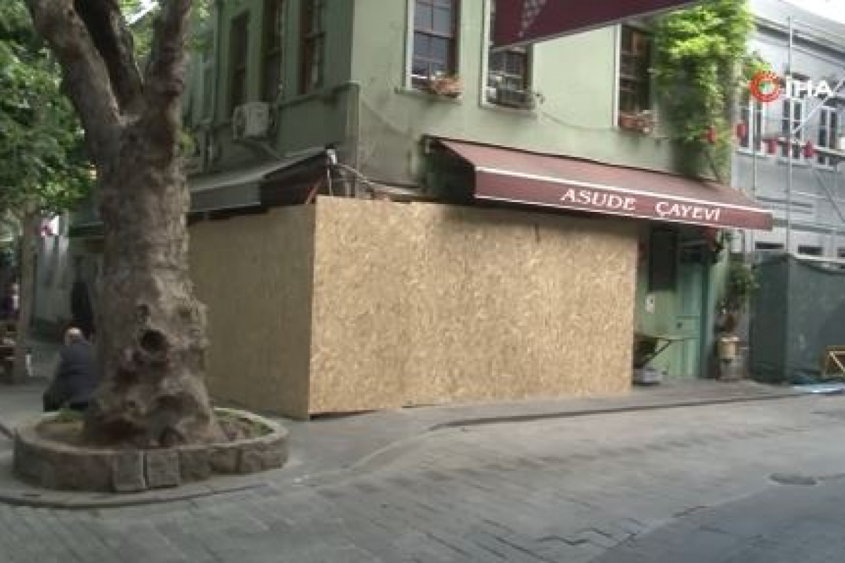 Tesettürlü kadınları kovan işletmenin tüm izinleri iptal edildi