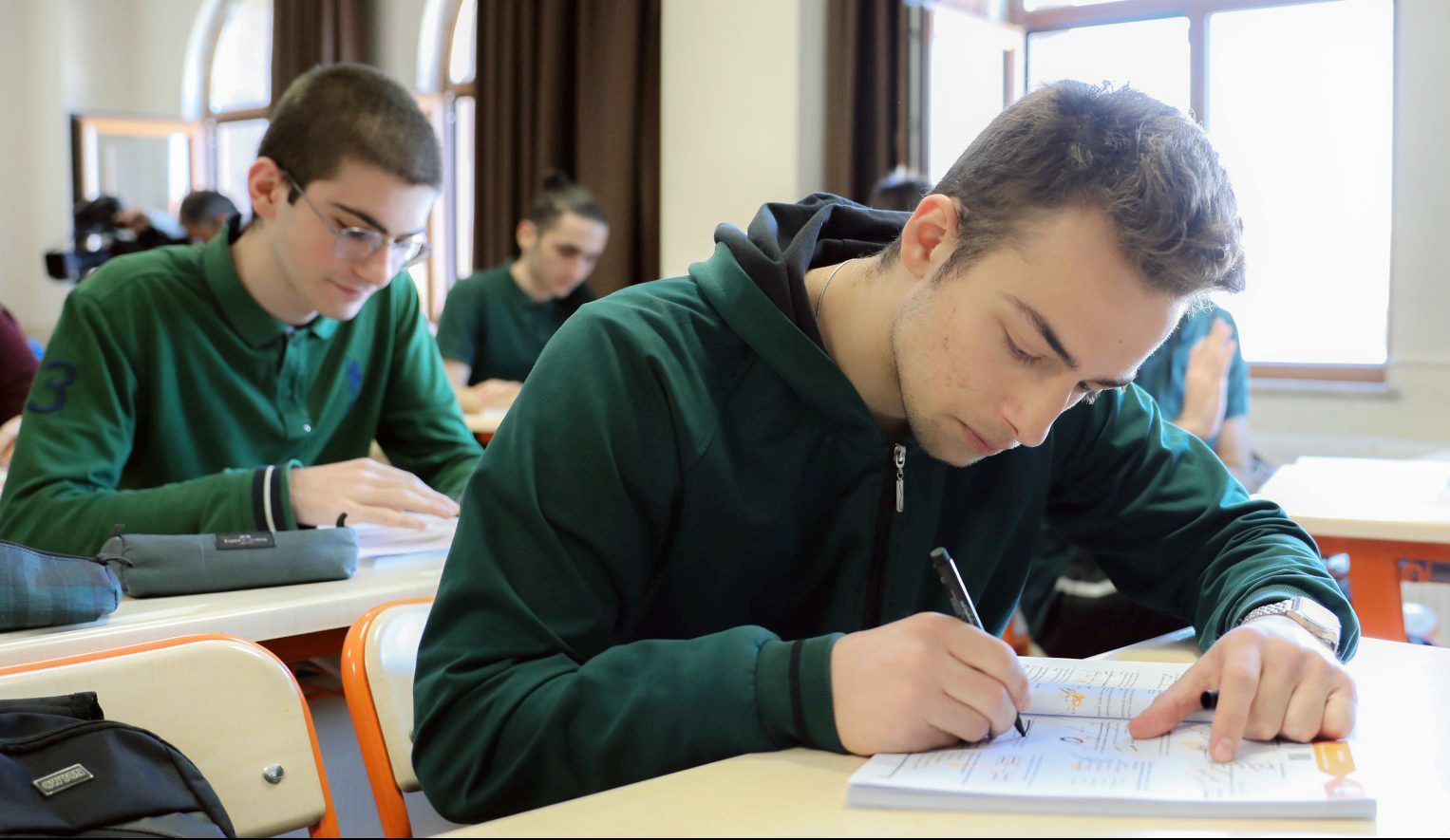 ANADOLU LİSESİ ÖĞRENCİLERE AKADEMİK DESTEK PROĞRAMI