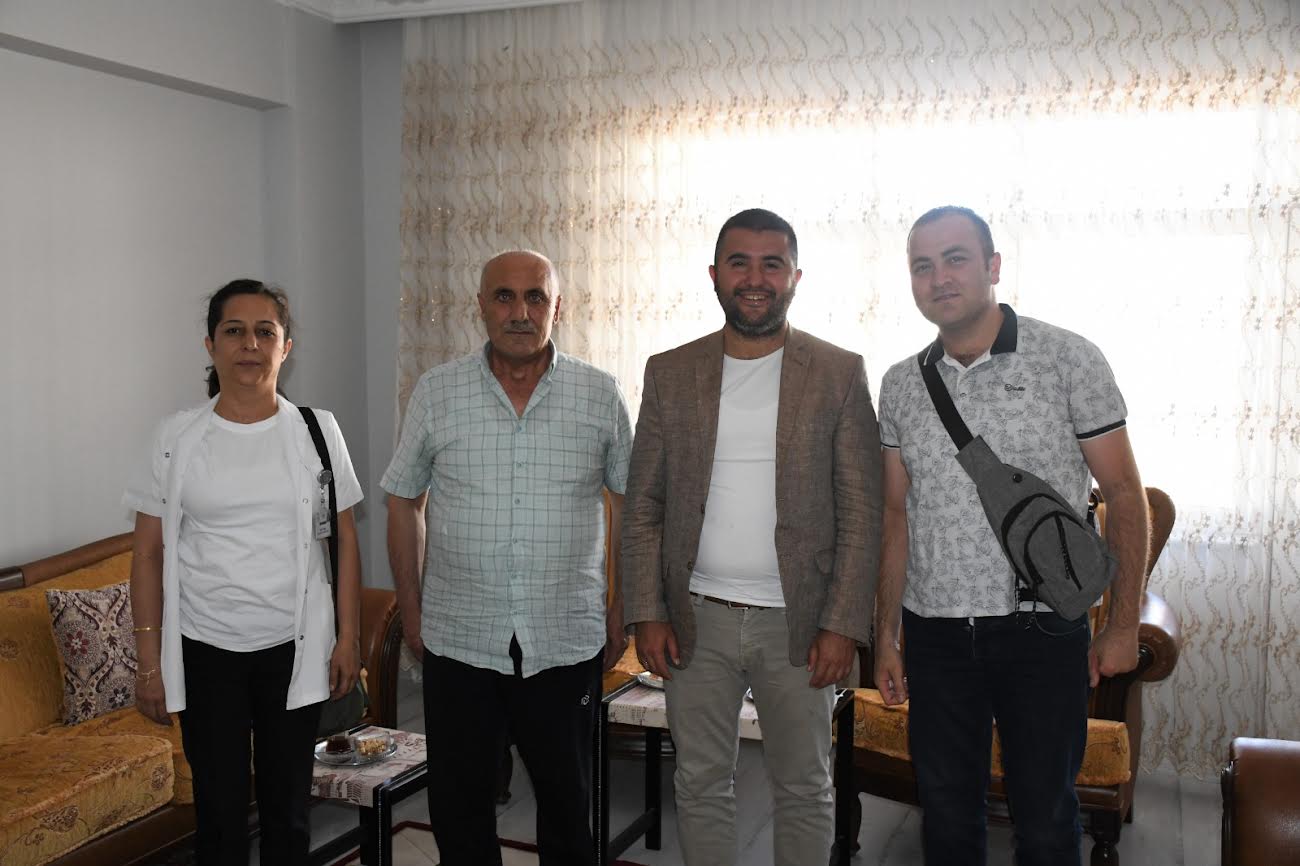 BAŞHEKİM KOZAN, EVLERDE GÖNÜL MESAİSİ ZİYARETLERİNİ SÜRDÜRÜYOR