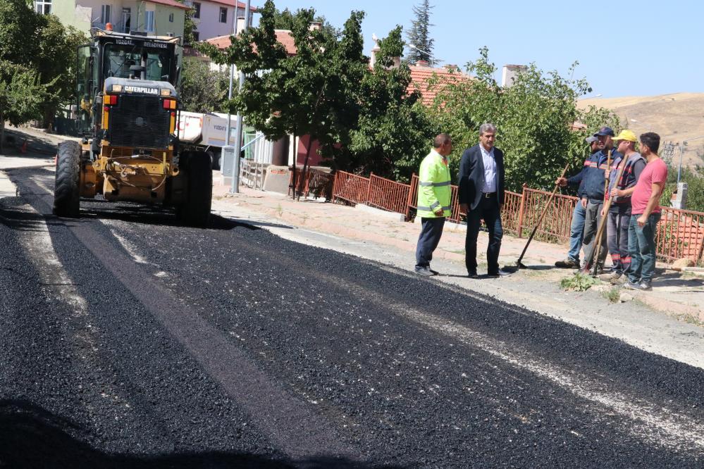 YOZGAT BELEDİYESİ'NDEN ŞEHİR İÇİ YOLLARDA ASFALT SEFERBERLİĞİ