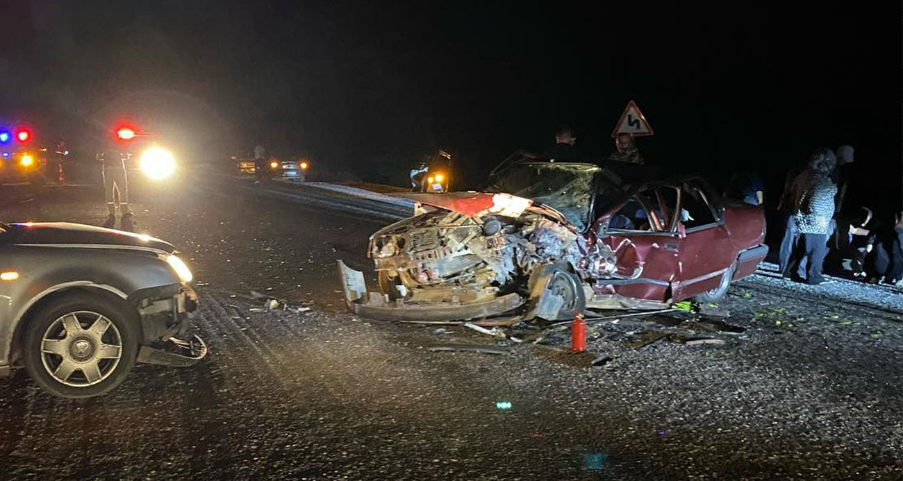 AKHİSAR’DA TRAFİK KAZASI: 1 ÖLÜ, 6 YARALI
