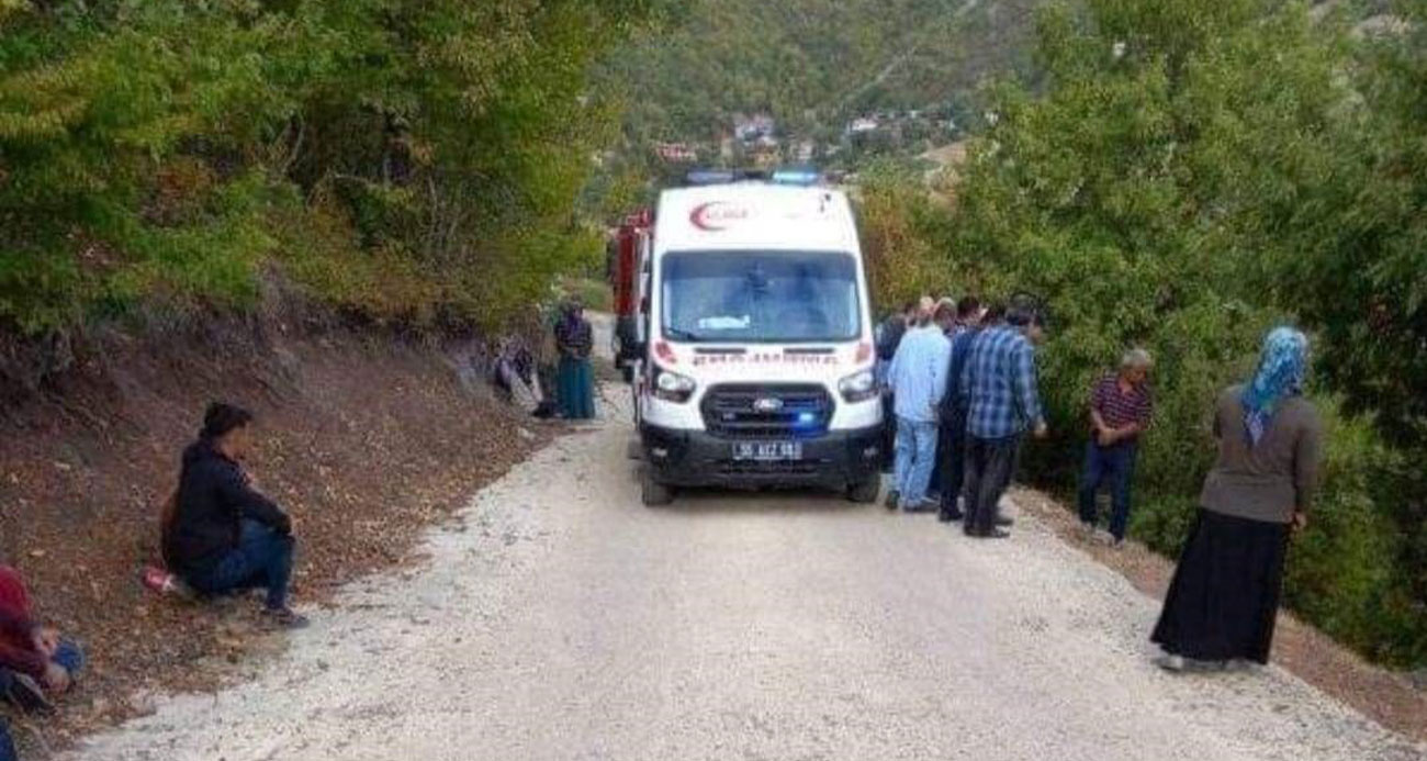 SAMSUN’DA TRAKTÖR DEVRİLDİ: 2 ÖLÜ