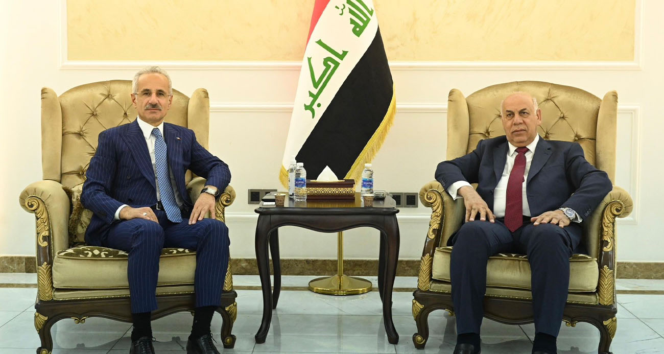 ULAŞTIRMA VE ALTYAPI BAKANI URALOĞLU, IRAK KÜLTÜR BAKANI FEKKAK İLE GÖRÜŞTÜ 