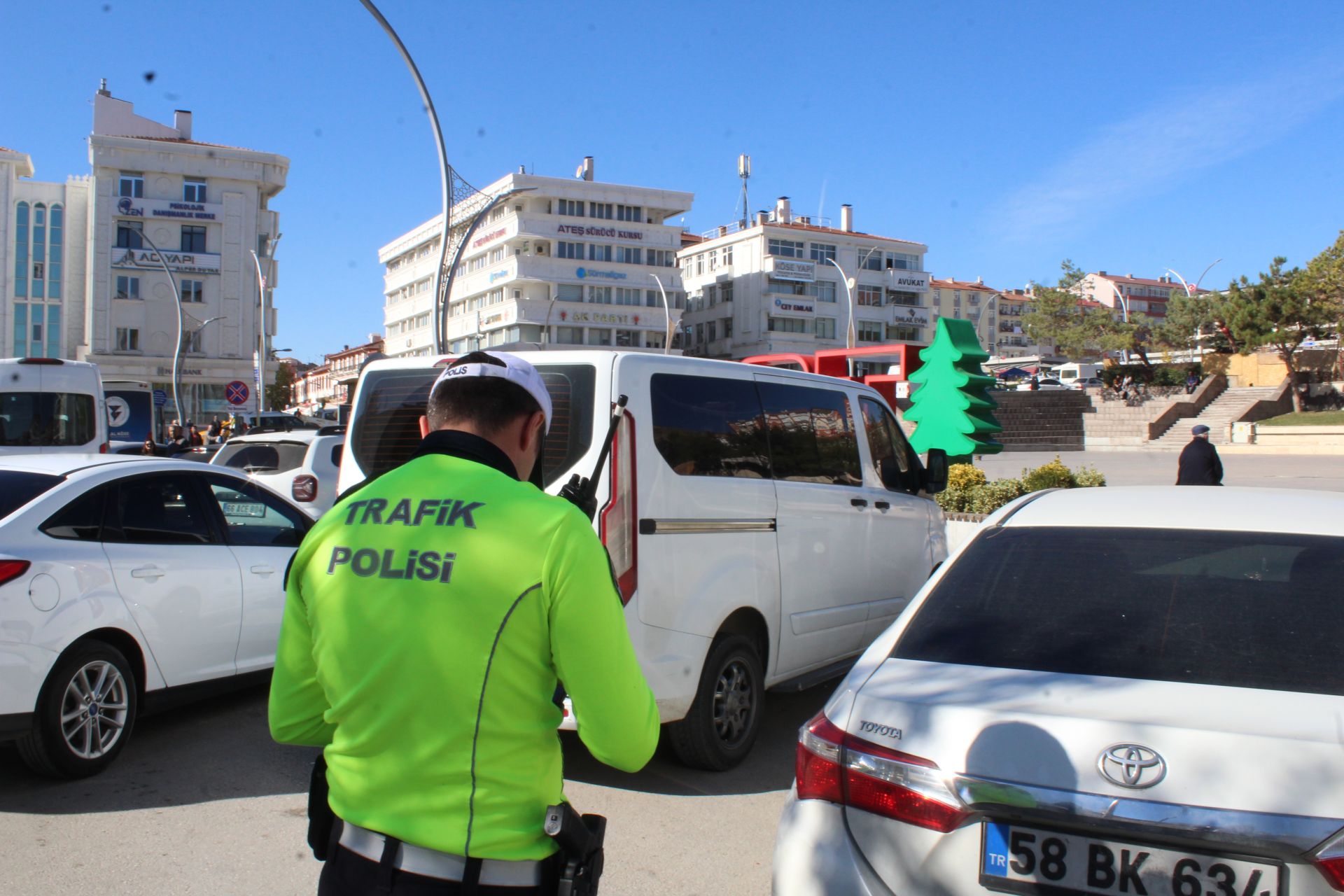 İL TRAFİK KOMİSYONUNDAN YOZGAT’TA BAZI YERLERDE PARK YASAĞI