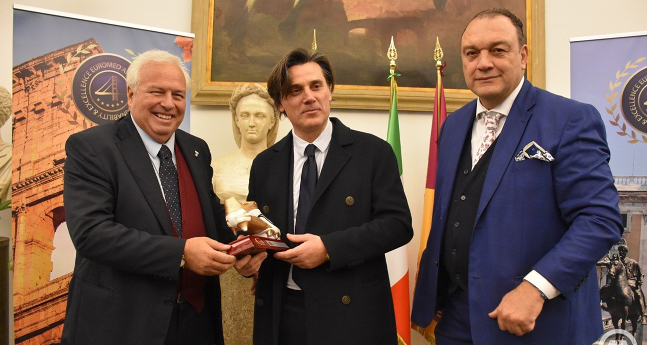 BÜYÜKEKŞİ VE MONTELLA’YA İTALYA’DAN ÖDÜL