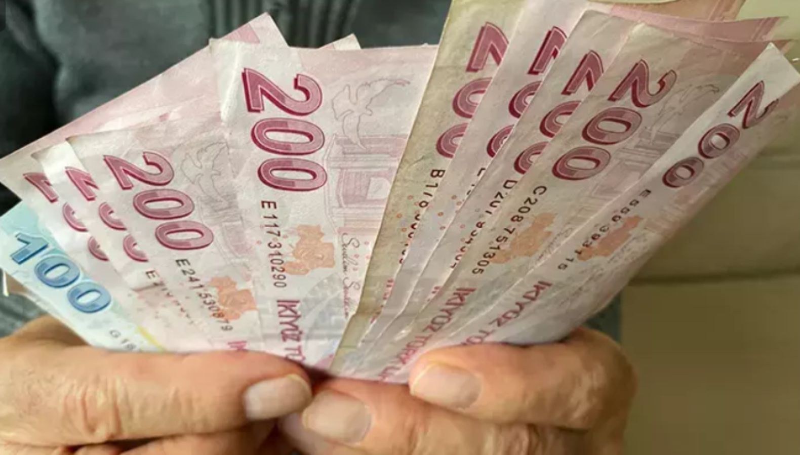 MİLYONLARCA EMEKLİYE EK ÖDEME MÜJDESİ