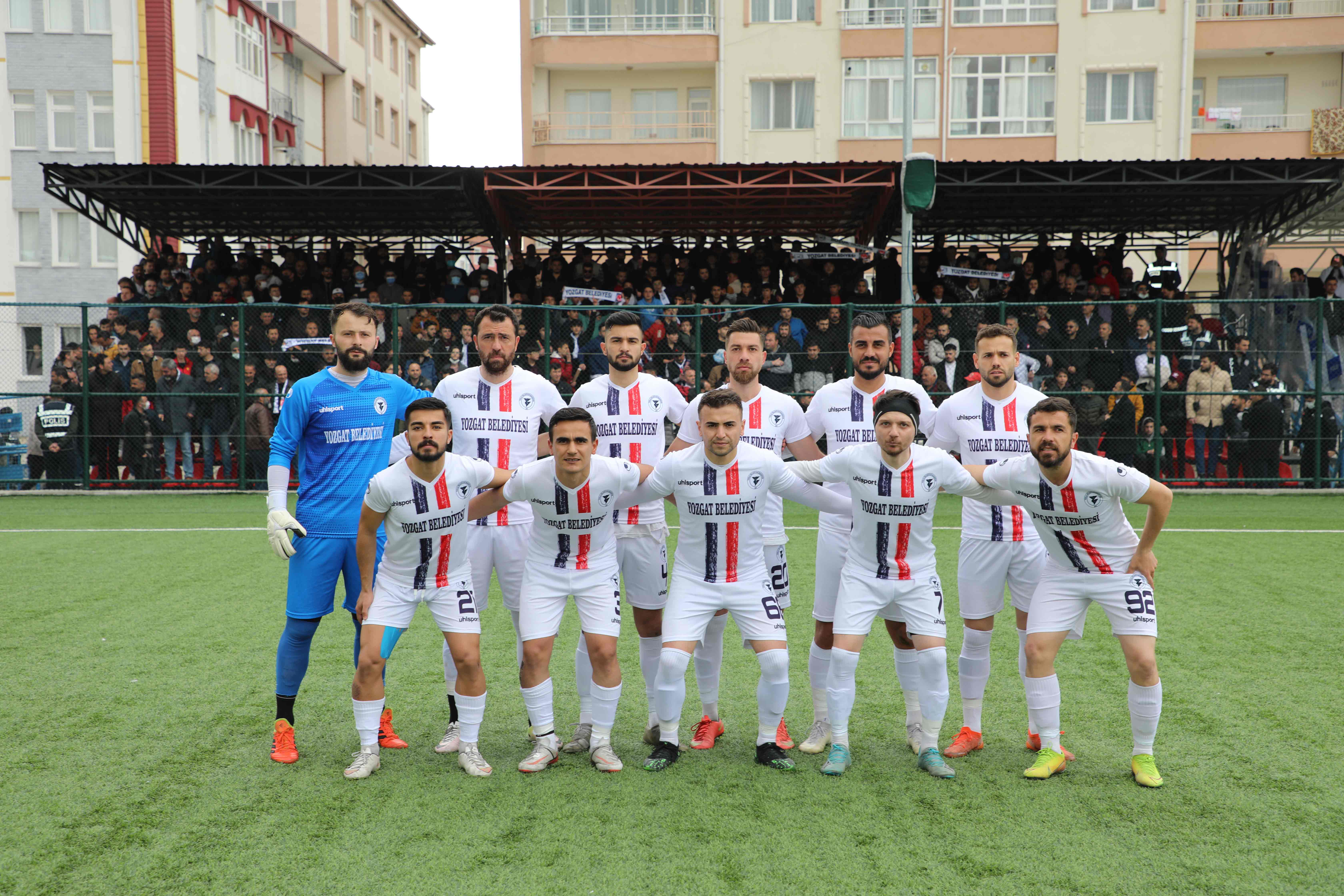 YOZGAT BELEDİYE BOZOKSPOR İLK YARIYI LİDER OLARAK KAPATTI