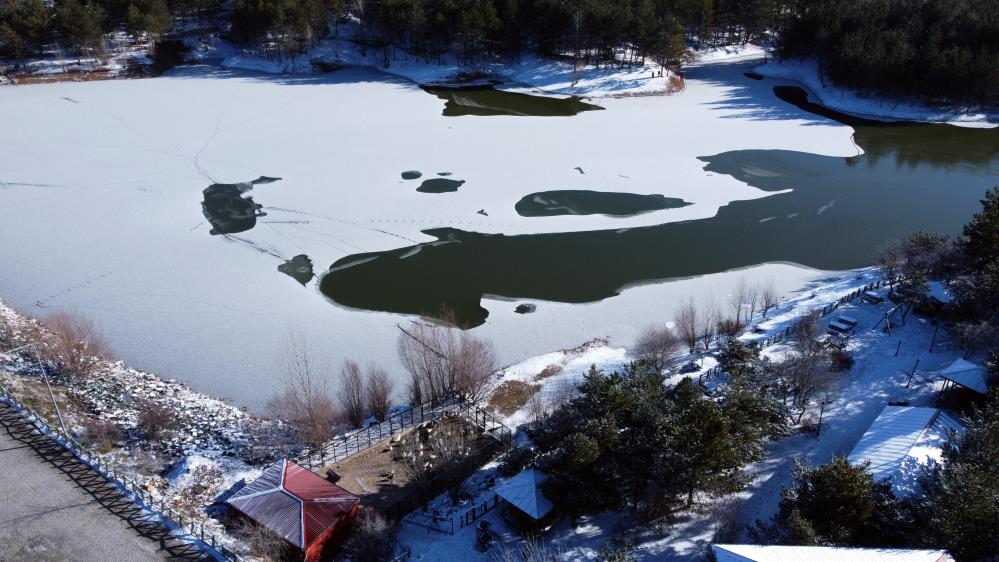YOZGAT ÇAMLIĞINDAKİ B.CEVDET DÜNDAR GÖLETİ BUZ TUTTU