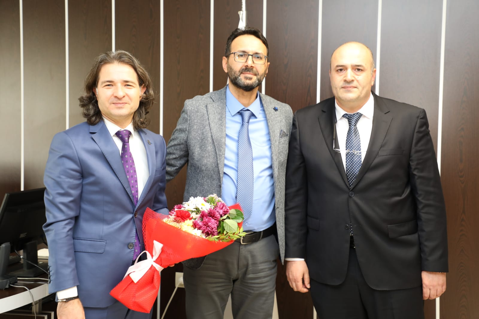 ÜNİVERSİTENİN EĞİTİM ENSTİTÜSÜ MÜDÜRLÜĞÜNE PROF.BUDAK ATANDI